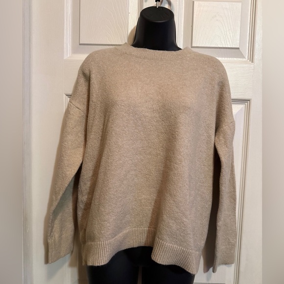 LOFT Women's Sweater - Picture 1 of 4